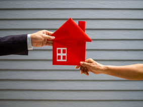 Diferenças Culturais na Compra de Casa: Portugueses vs Estrangeiros